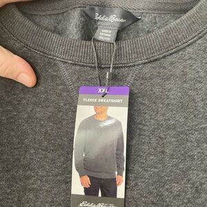 Eddie Bauer’s sweatshirt xxl